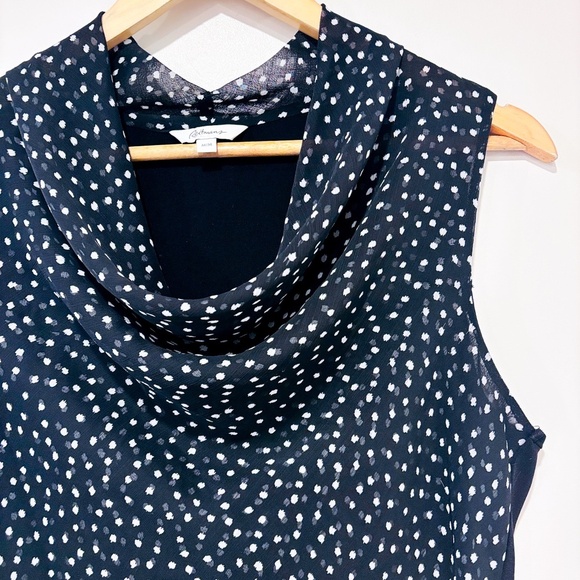 REITMANS – Black and white polka dot sleeveless blouse | Cowl neck top * - Picture 4 of 9